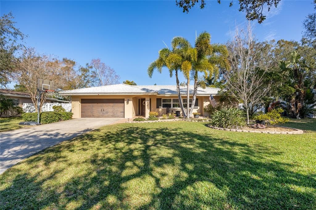1230 NELSON ST DUNEDIN, FL 34698