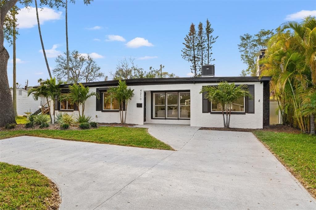 4210 HARRISBURG STREET NE ST PETERSBURG, FL 33703