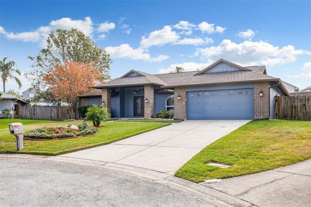 3745 HILLVIEW COURT LAND O LAKES, FL 34639