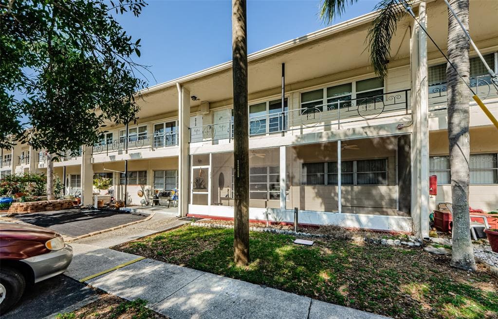 4154 57TH STREET N UNIT 173 KENNETH CITY, FL 33709