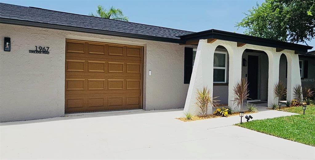1967 COOLIDGE ROAD HOLIDAY, FL 34691