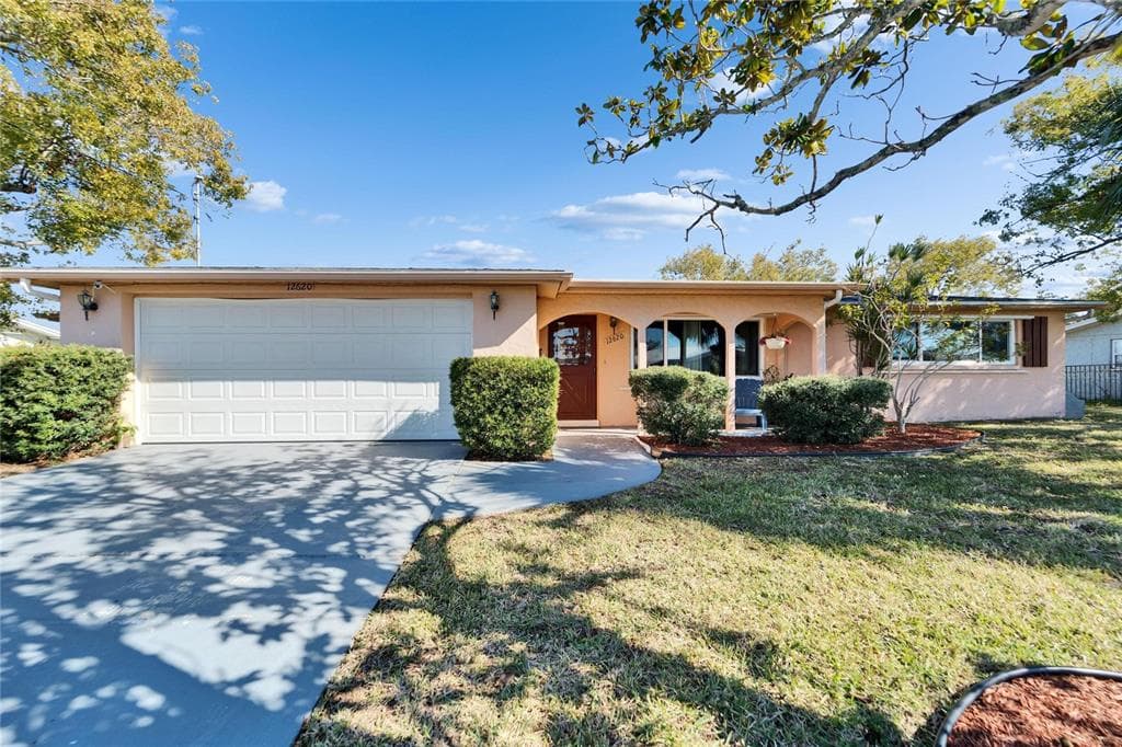 12620 3RD ISLE HUDSON, FL 34667