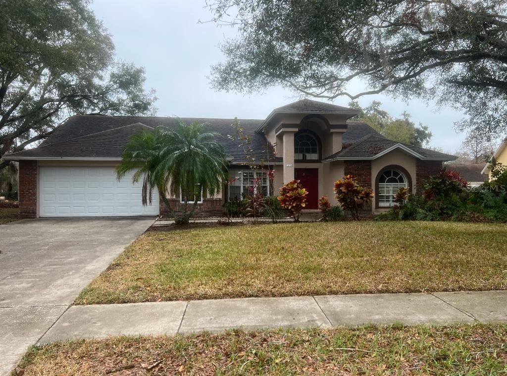 18238 CLEAR LAKE DRIVE LUTZ, FL 33548