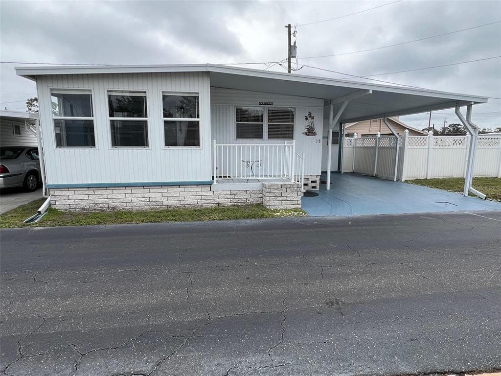 12766 SEMINOLE BOULEVARD UNIT 38 LARGO, FL 33778