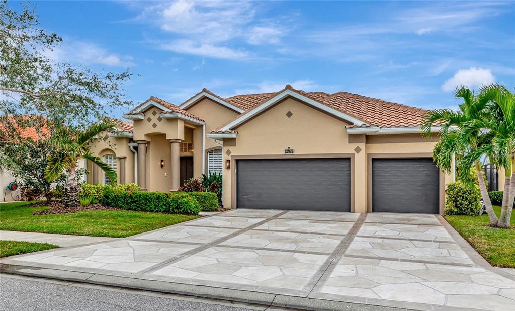 4917 SABAL LAKE CIRCLE SARASOTA, FL 34238