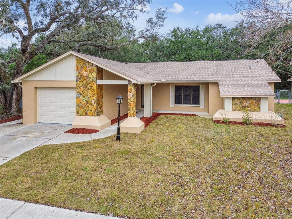 2715 NARCISSUS DR HOLIDAY, FL 34691