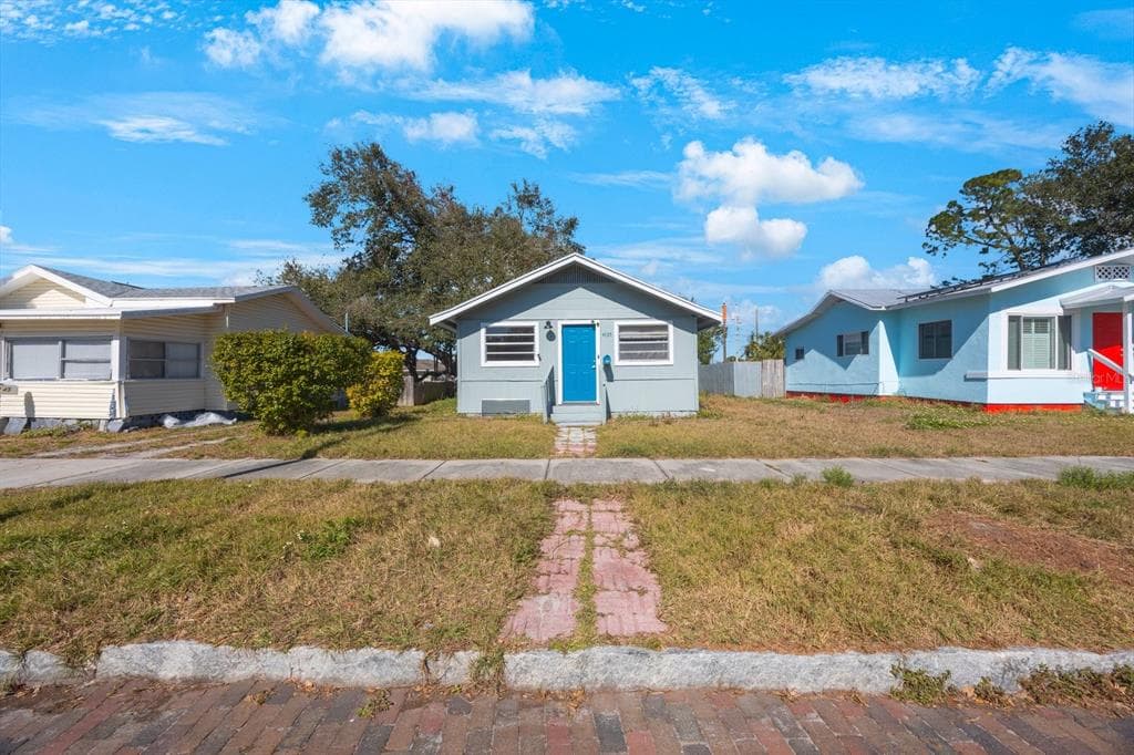 4135 4TH AVENUE N ST PETERSBURG, FL 33713