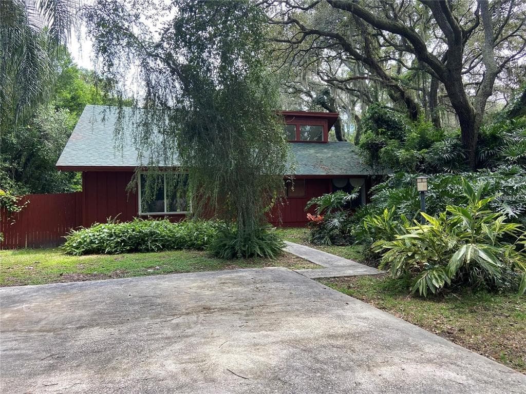 11807 N 51ST STREET TEMPLE TERRACE, FL 33617
