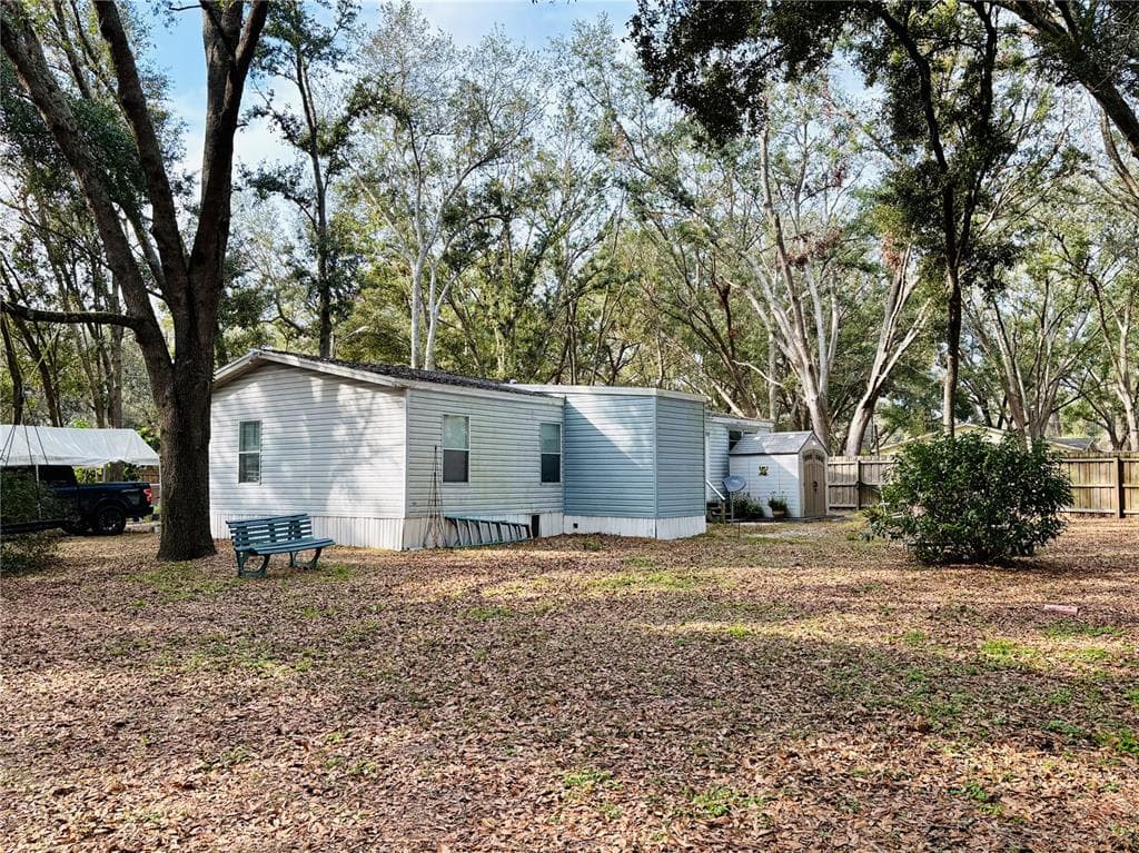 27328 MAGNOLIA AVENUE OKAHUMPKA, FL 34762