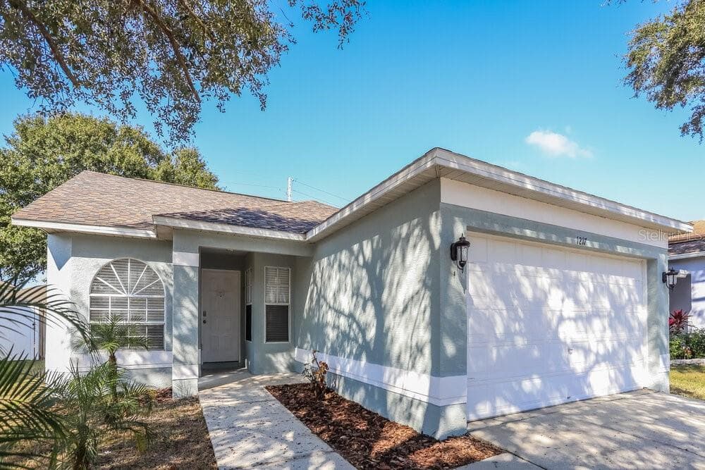 1217 ETCHFIELD CIRCLE BRANDON, FL 33511