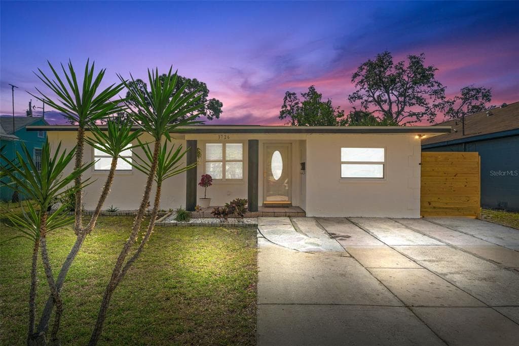 3726 ABINGTON AVENUE S ST PETERSBURG, FL 33711
