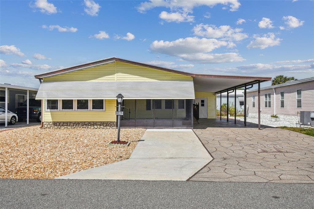 153 NESBITT PARK AVENUE DAVENPORT, FL 33897