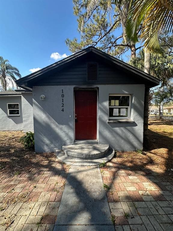 10124 N HYACINTH AVENUE TAMPA, FL 33612