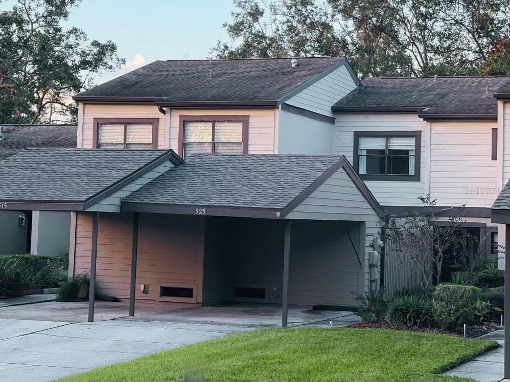 525 WOODS LANDING TRAIL OLDSMAR, FL 34677