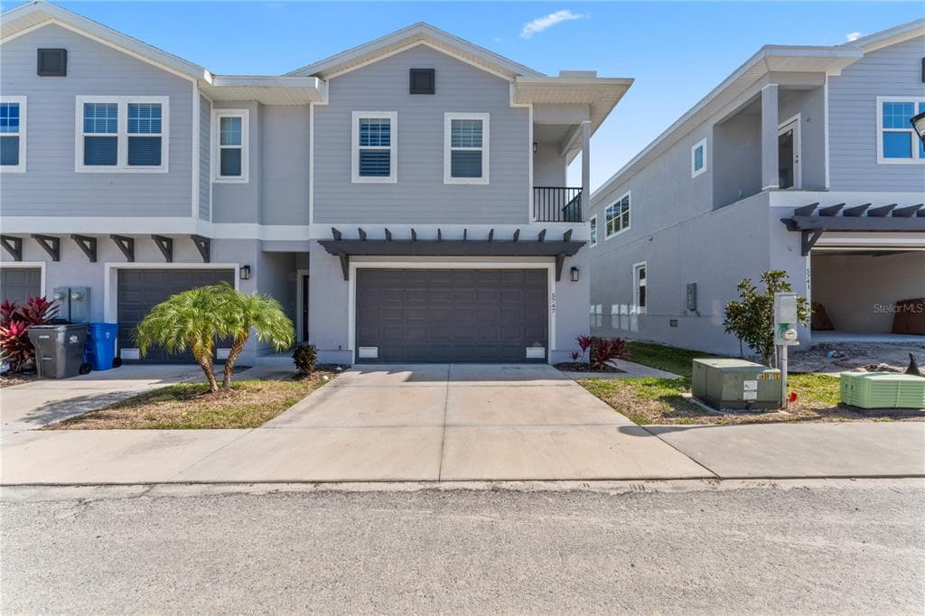 5747 DESERT ROSE PLACE TAMPA, FL 33615
