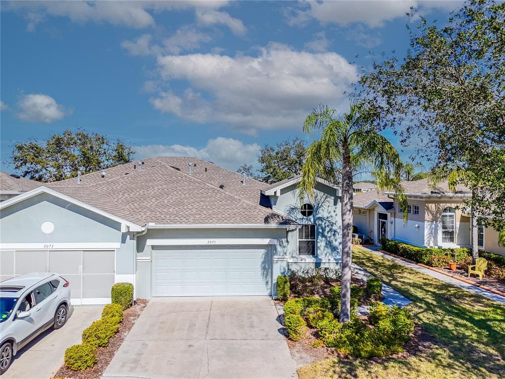 2071 SIFIELD GREENS WAY UNIT 103