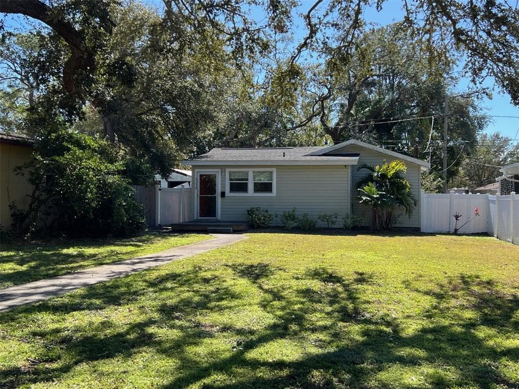 5230 11TH AVENUE N ST PETERSBURG, FL 33710