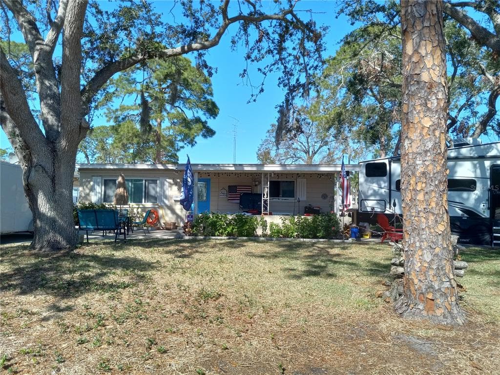 139 89TH AVENUE NE ST PETERSBURG, FL 33702
