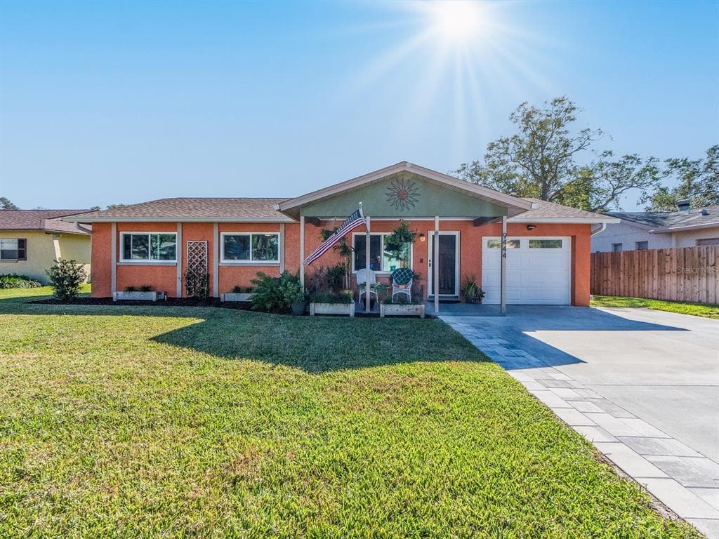 9444 MONICA DRIVE SEMINOLE, FL 33777