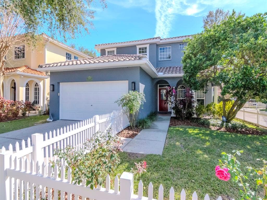 2920 W TRILBY AVENUE TAMPA, FL 33611