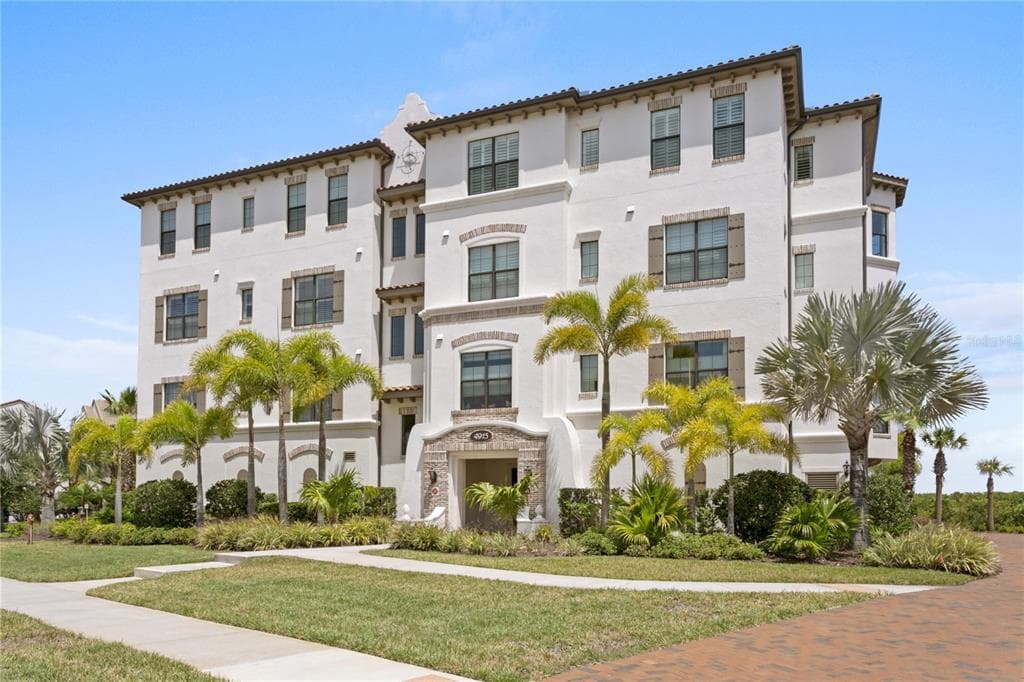 4915 CASPAR WHITNEY PLACE UNIT 402 TAMPA, FL 33616