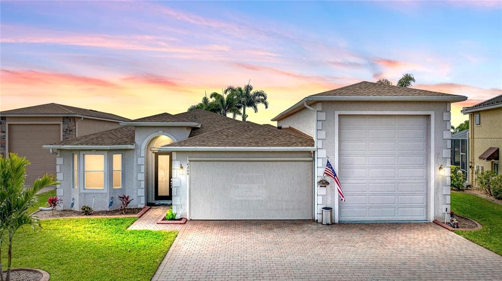 4240 DUNMORE DRIVE LAKE WALES, FL 33859