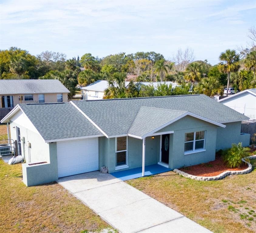 1008 STONEFENCE WAY TARPON SPRINGS, FL 34689