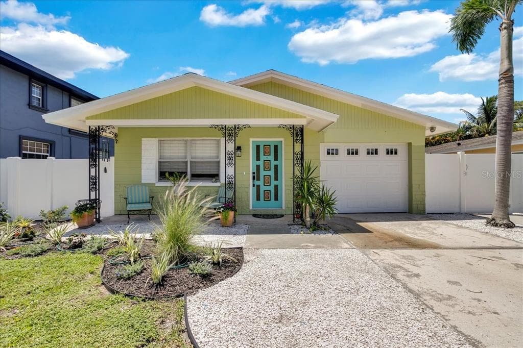 1742 MISSISSIPPI AVENUE NE ST PETERSBURG, FL 33703