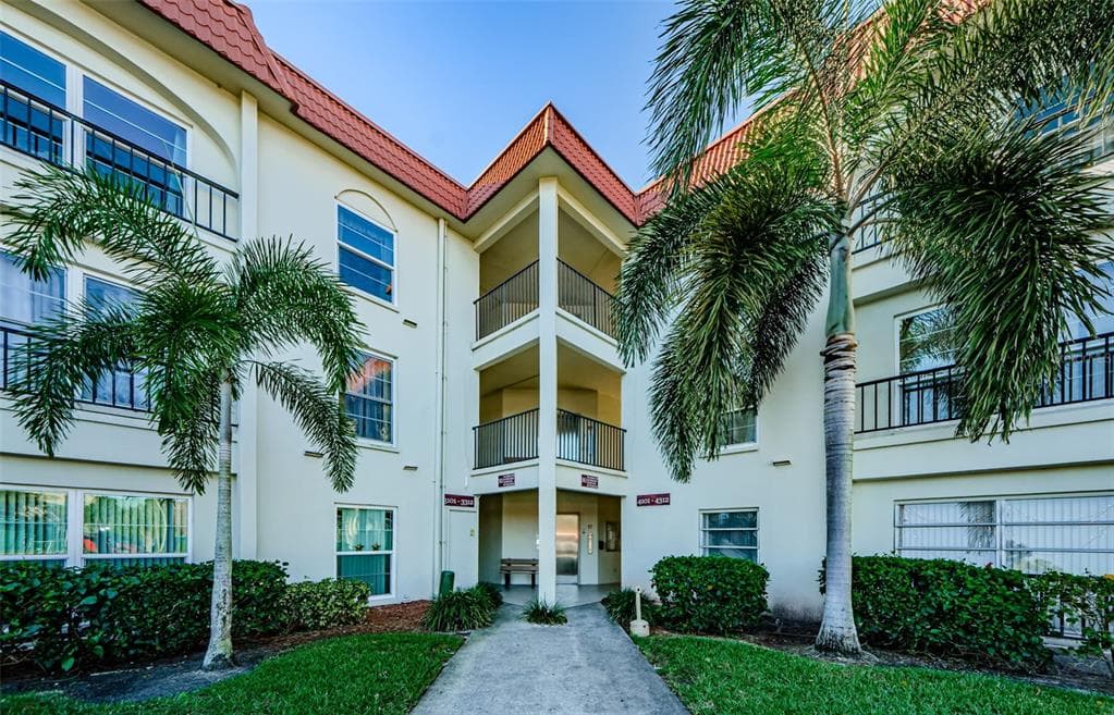 2700 BAYSHORE BOULEVARD UNIT 4309 DUNEDIN, FL 34698