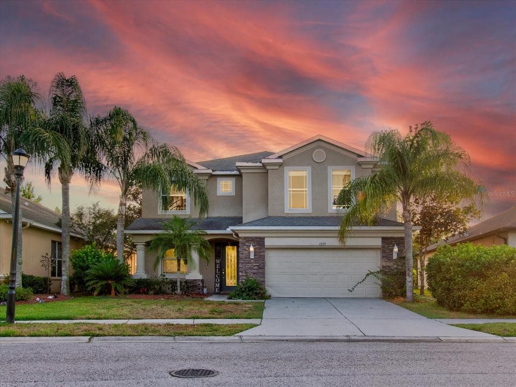 12211 OAK RAMBLE DR