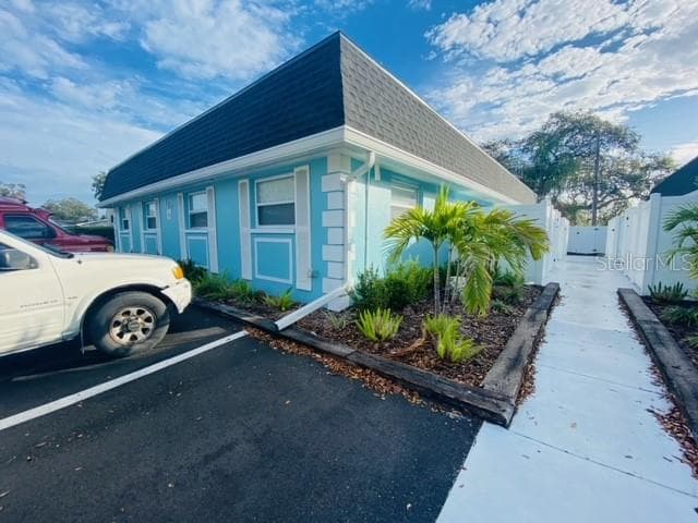 327 S FERNWOOD AVENUE UNIT 1 CLEARWATER, FL 33765