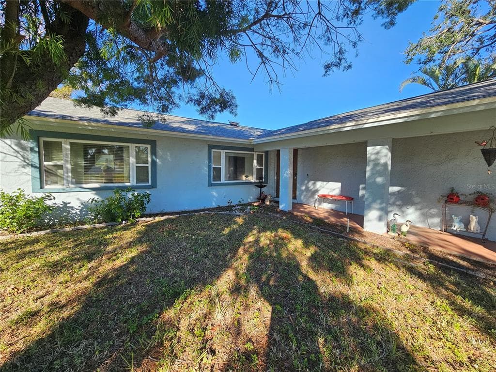 7711 INNIS COURT