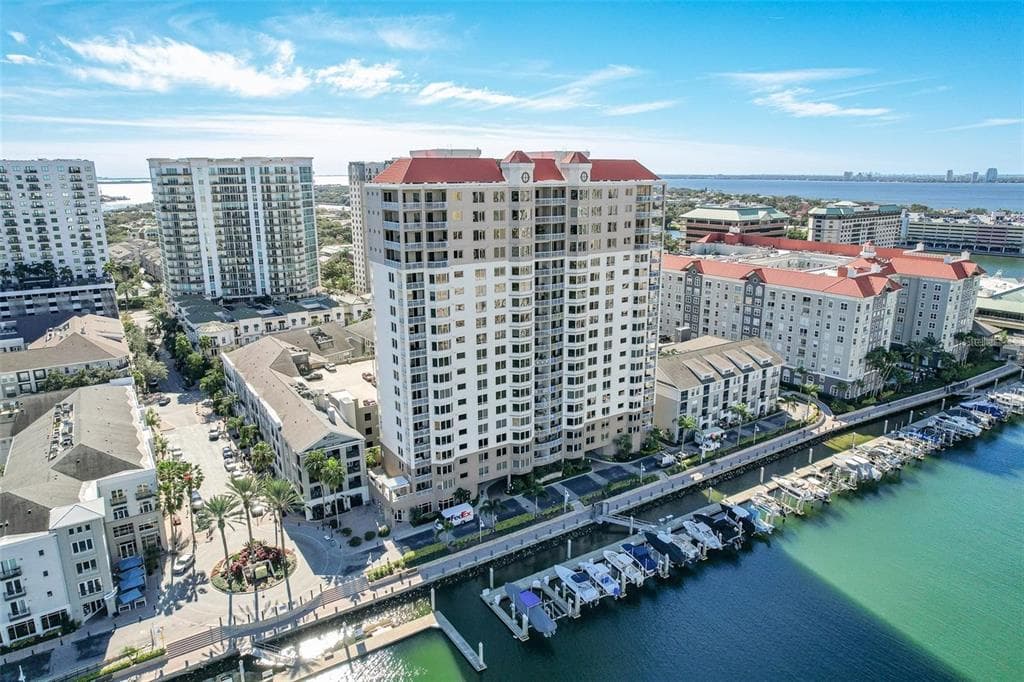 371 CHANNELSIDE WALK WAY UNIT 1401 TAMPA, FL 33602