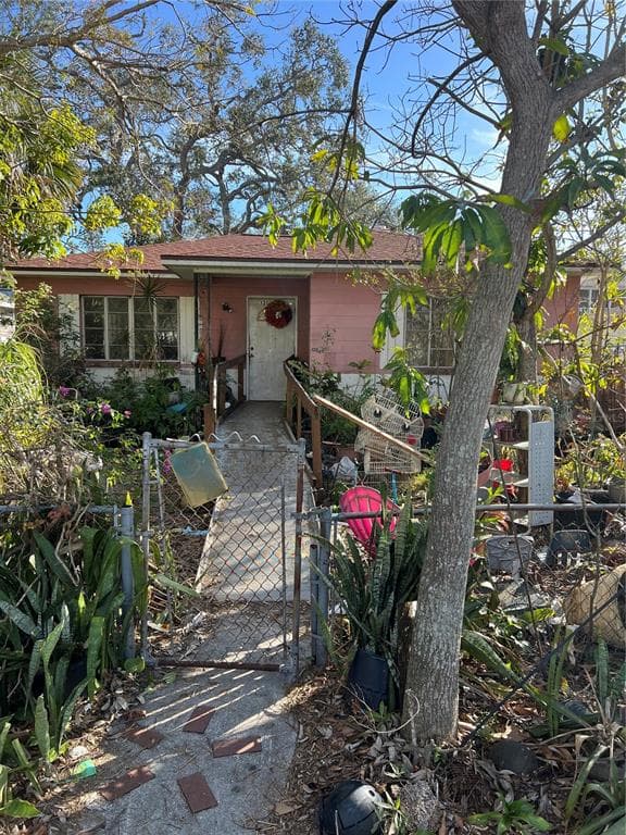320 20TH AVENUE S ST PETERSBURG, FL 33705