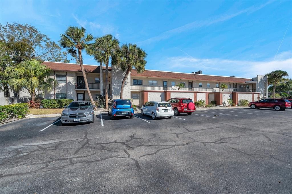 2750 E BAY DRIVE UNIT 11E LARGO, FL 33771