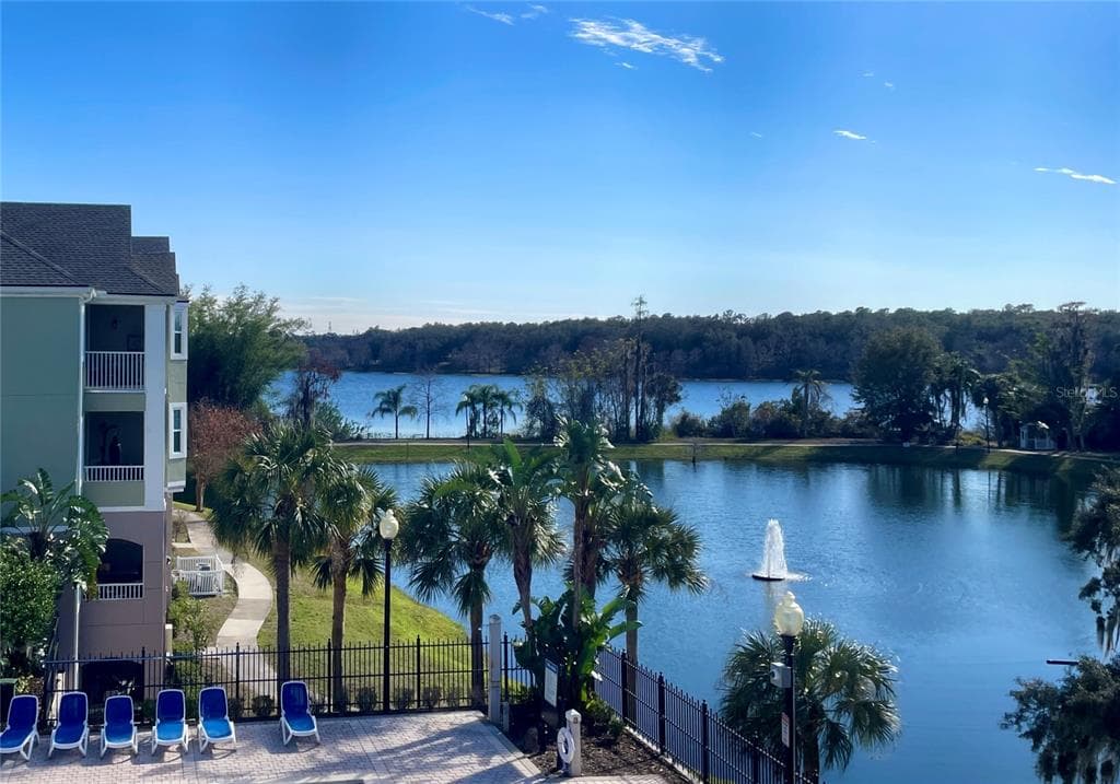 3250 CORONA VILLAGE WAY UNIT 302 ORLANDO, FL 32835
