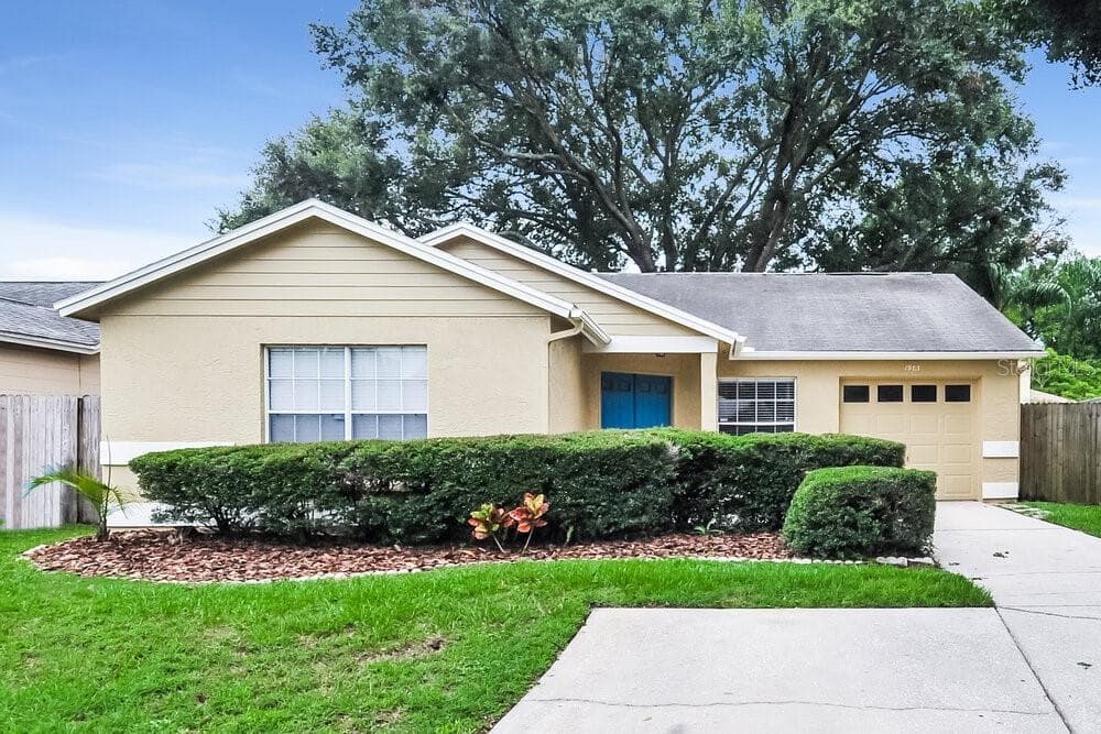 1903 DARTFORD COURT VALRICO, FL 33594