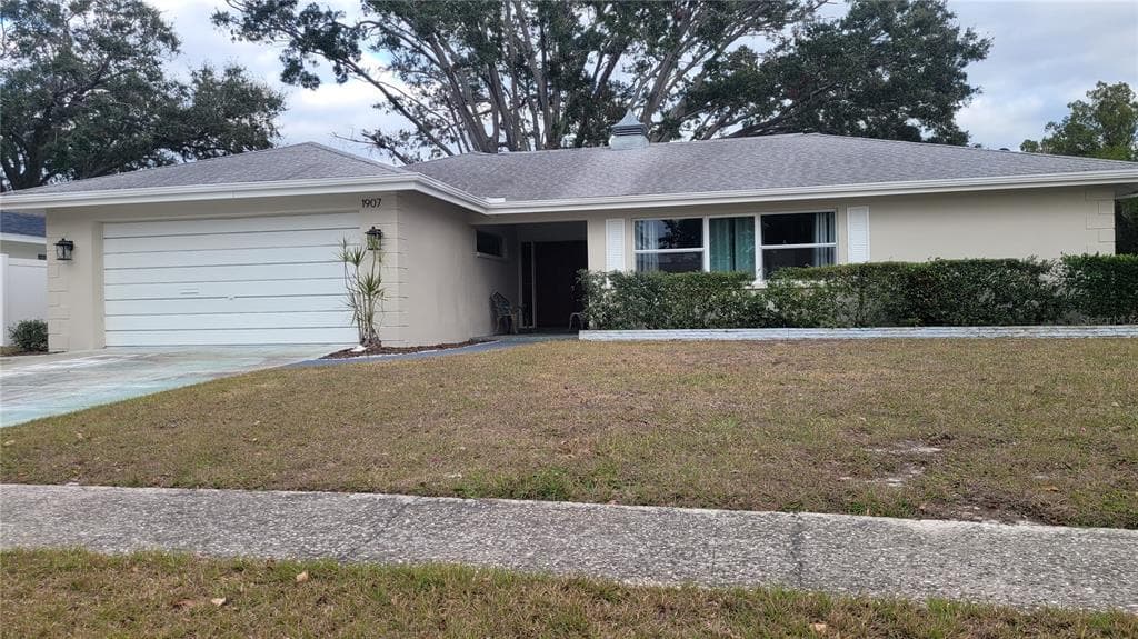 1907 CLEARVIEW LAKE DRIVE CLEARWATER, FL 33755