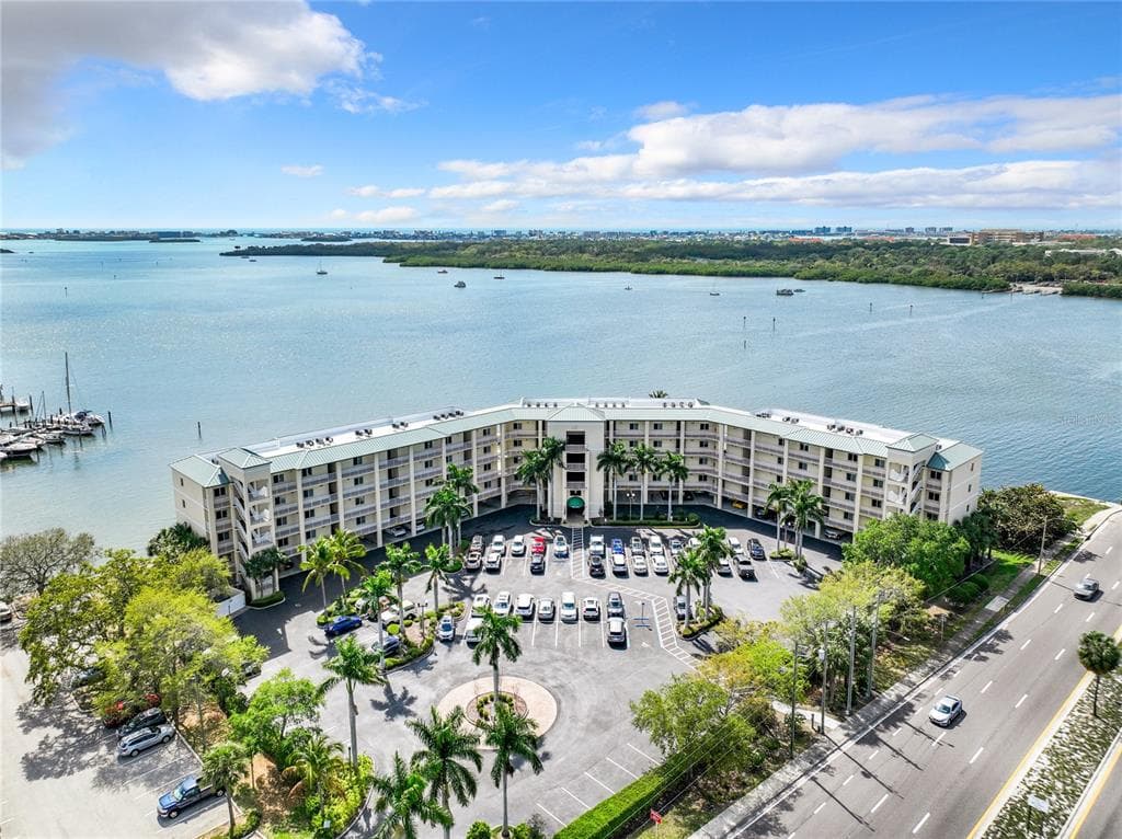 8800 BAY PINES BOULEVARD UNIT 115 ST PETERSBURG, FL 33709