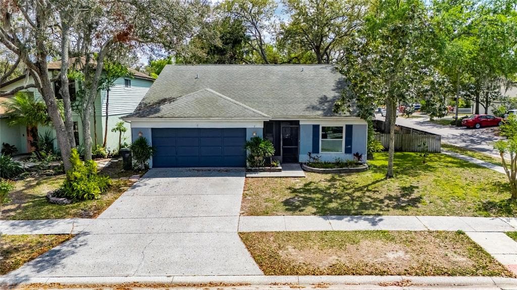 2517 WRENCREST CIRCLE VALRICO, FL 33596