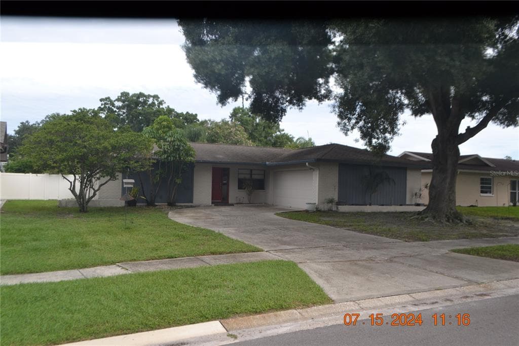4205 SUMMERDALE DRIVE TAMPA, FL 33624