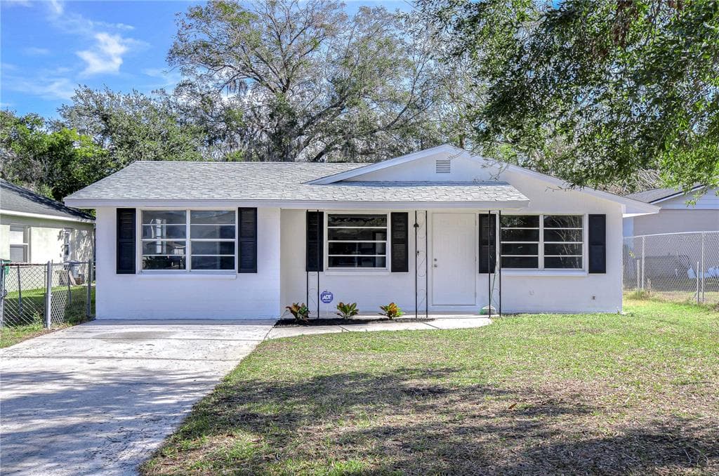 5836 8TH STREET ZEPHYRHILLS, FL 33542