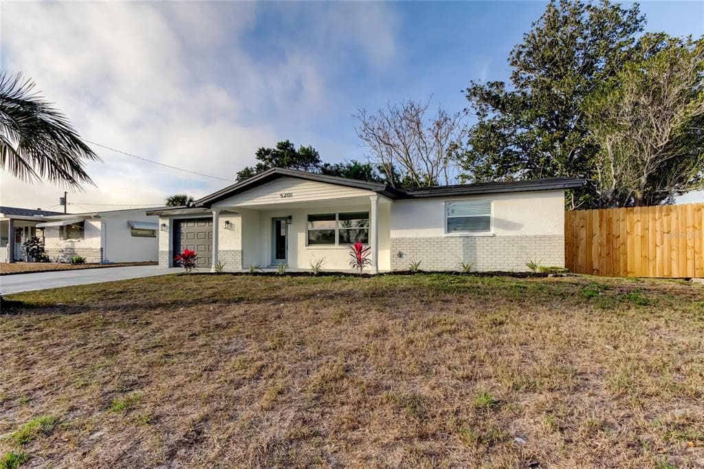 5201 CICERO DRIVE NEW PORT RICHEY, FL 34652