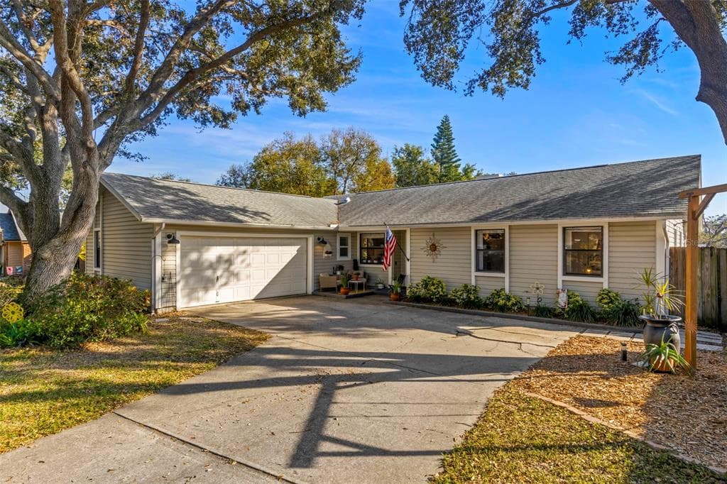 53 TURNSTONE DRIVE SAFETY HARBOR, FL 34695