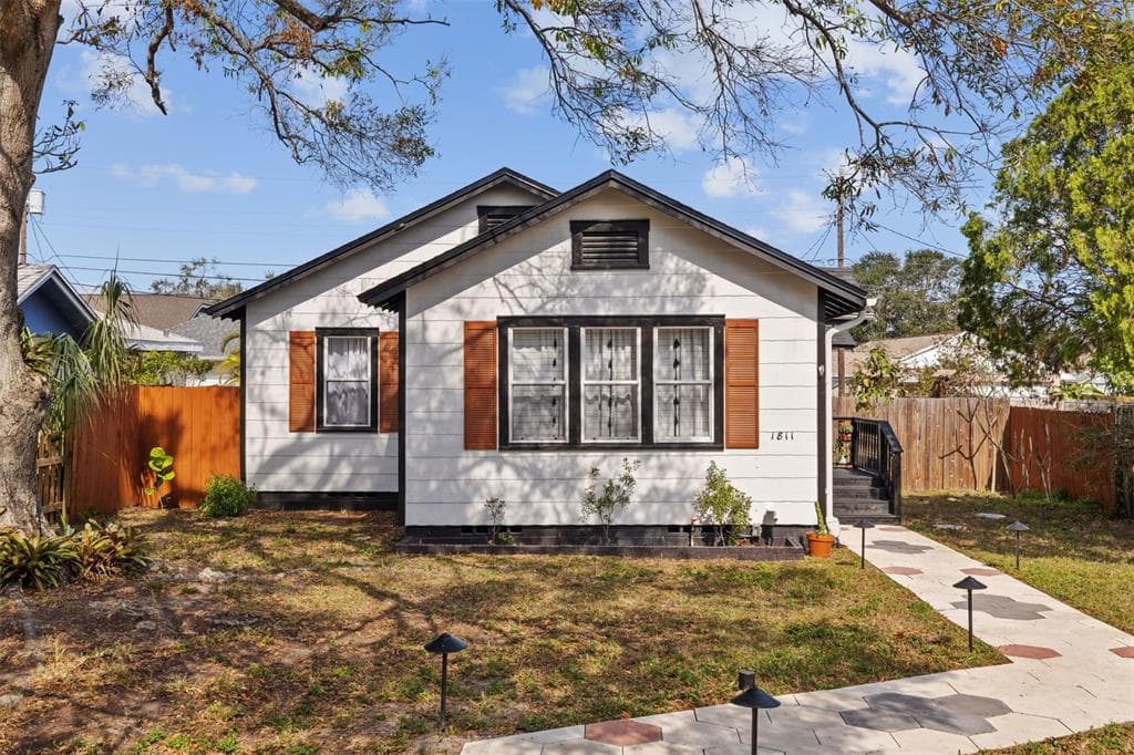 1811 12TH AVENUE N ST PETERSBURG, FL 33713