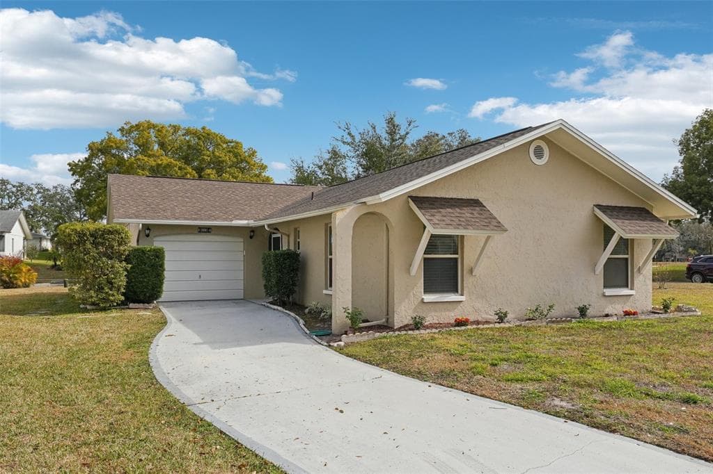 10704 MIRA VISTA DRIVE PORT RICHEY, FL 34668