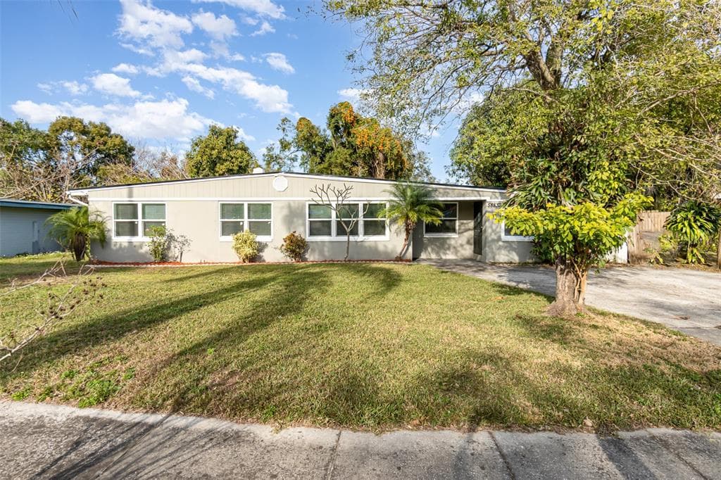 5883 DOGWOOD DRIVE