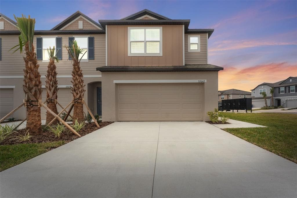 32042 EASTERN REDBUD BRANCH SAN ANTONIO, FL 33576