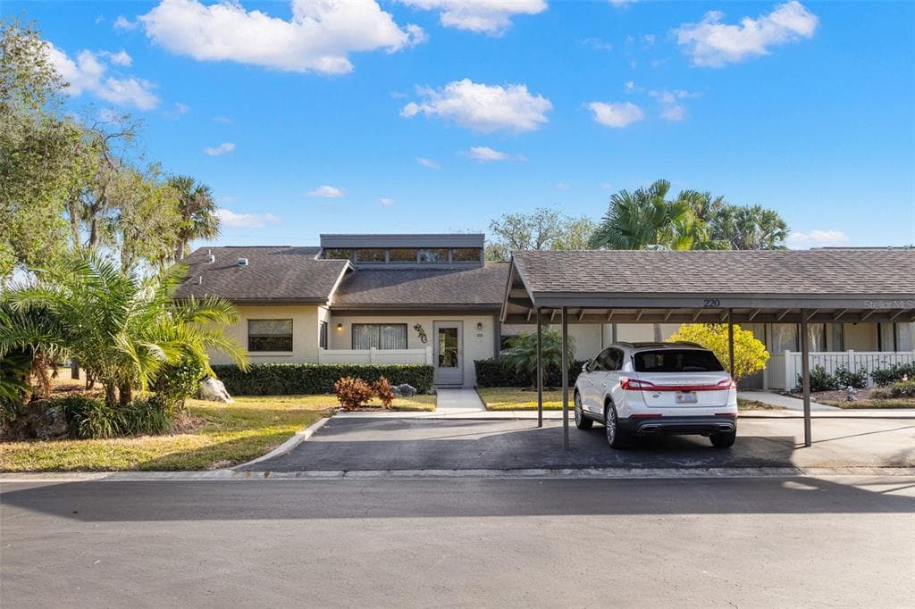 220 DALE PLACE OLDSMAR, FL 34677