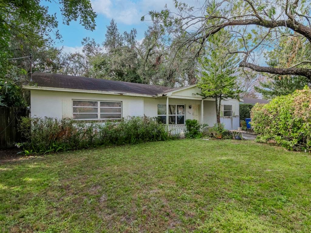 114 CONNIE AVENUE TAMPA, FL 33613